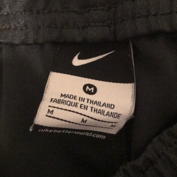 Nike basketball shorts - Picture 3 of 3